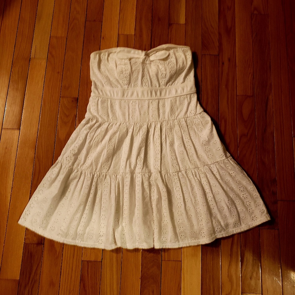 VS White Strapples Dress - Small